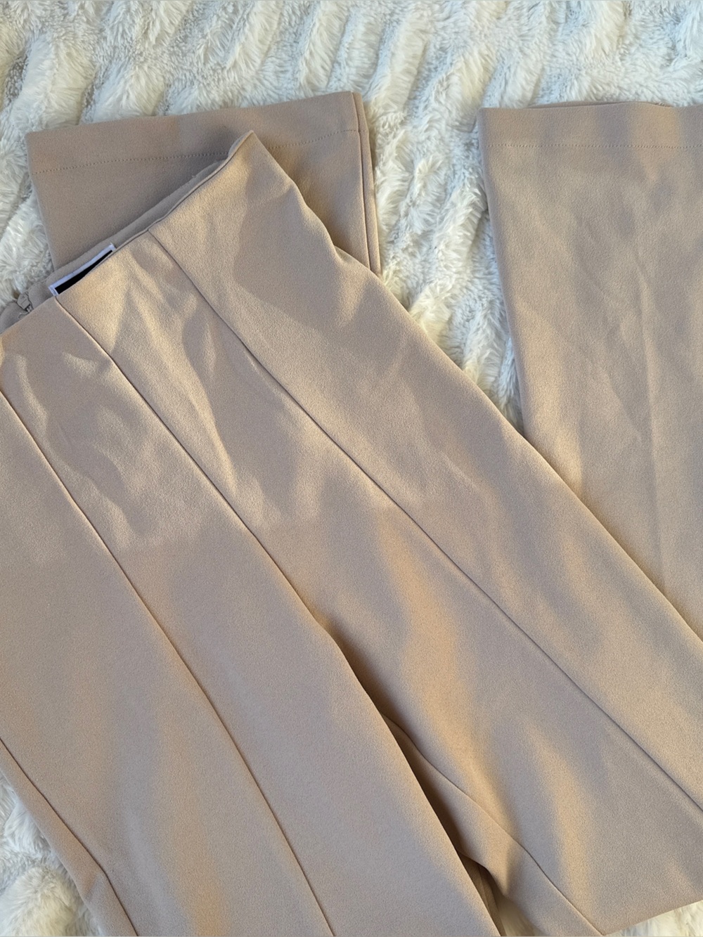Another Story Tailored Wide-Leg Trousers with Slit in Light Beige